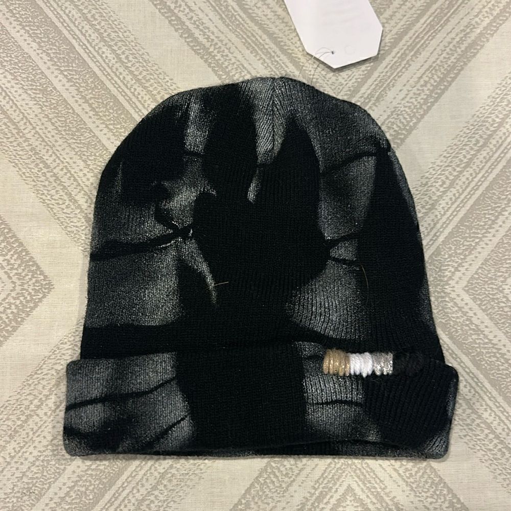 Stitch’d Women’s/Juniors Black & White Beanie Winter Hat